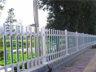 pvc草坪护栏